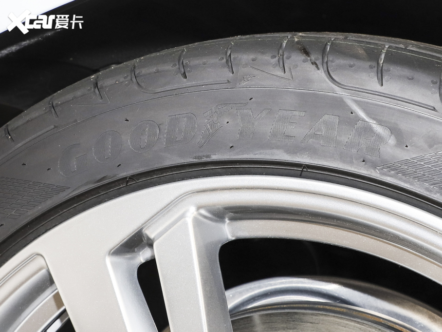 2022��W��A7L 45 TFSI quattro S-line Ҋ�h���׺����b