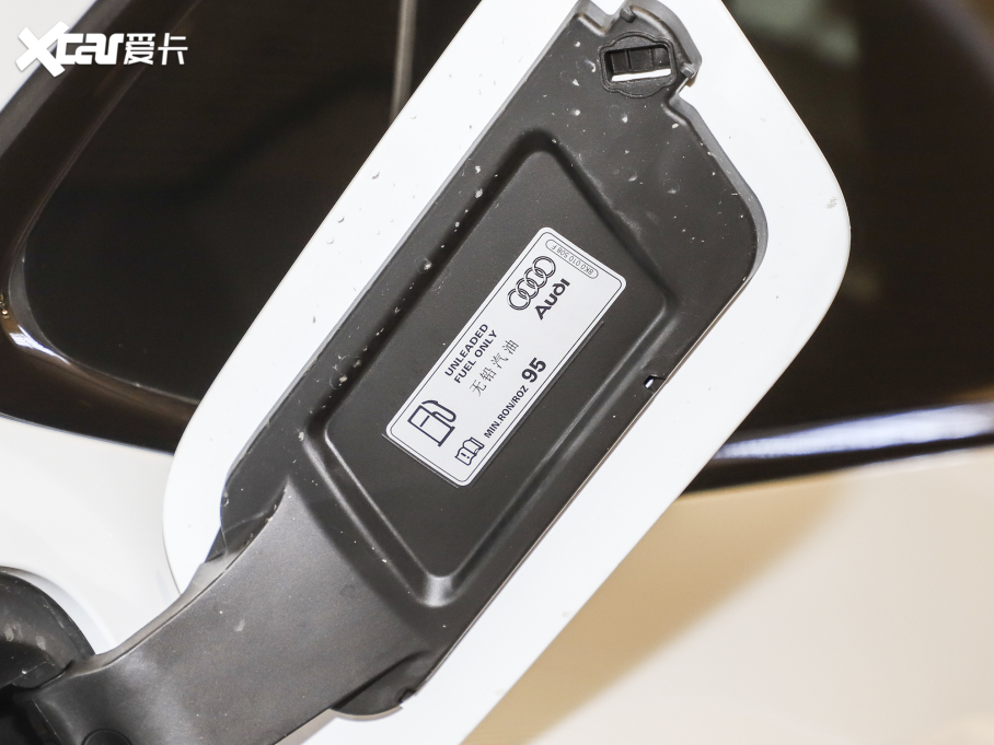 2022��W��A7L 45 TFSI quattro S-line Ҋ�h(yu��n)���׺����b