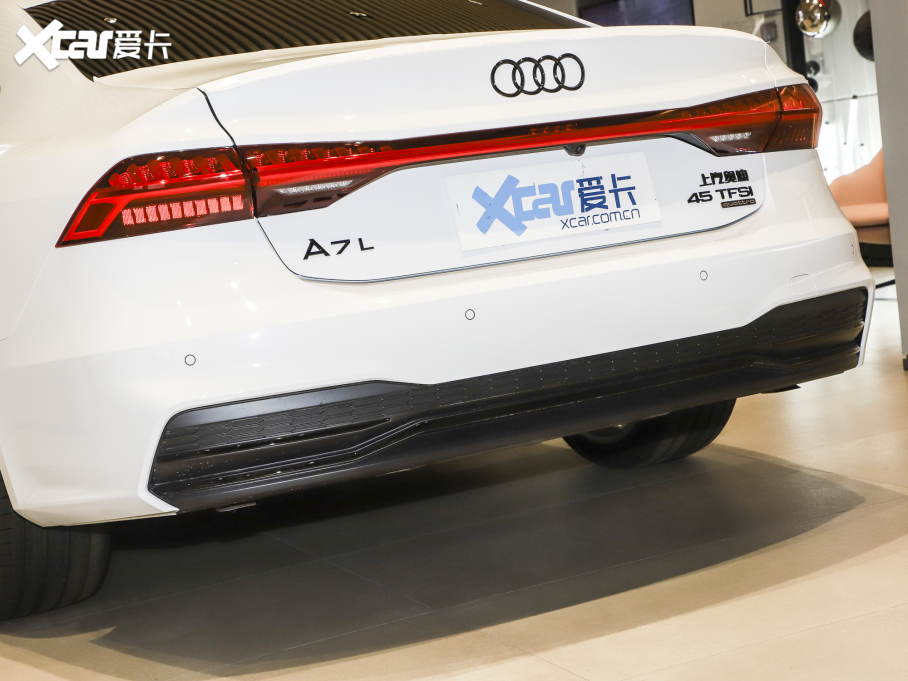 2022��W��A7L 45 TFSI quattro S-line Ҋ�h���׺����b