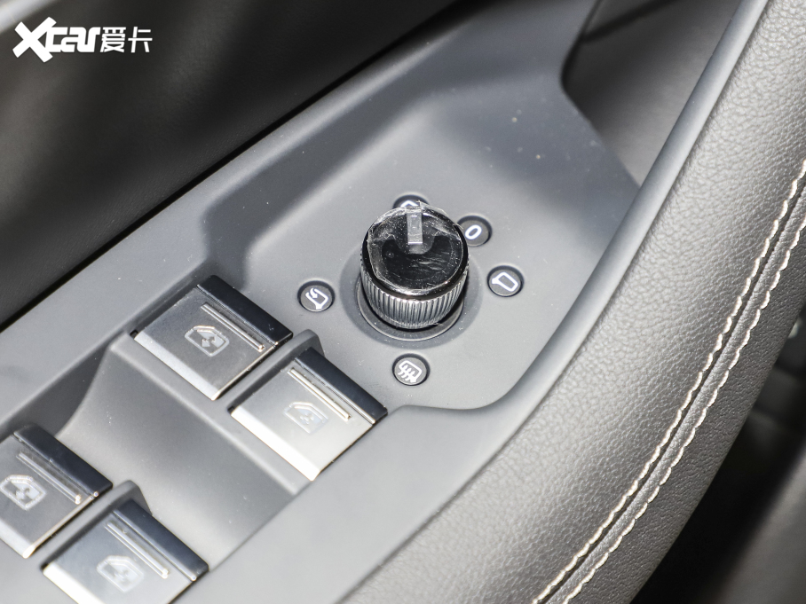 2022��W��A7L 45 TFSI quattro S-line Ҋ�h���׺����b