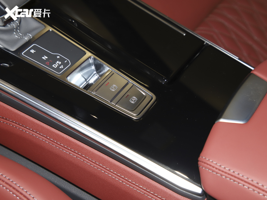 2022��?yu��n)W��A7L 45 TFSI quattro S-line ����ʿ��