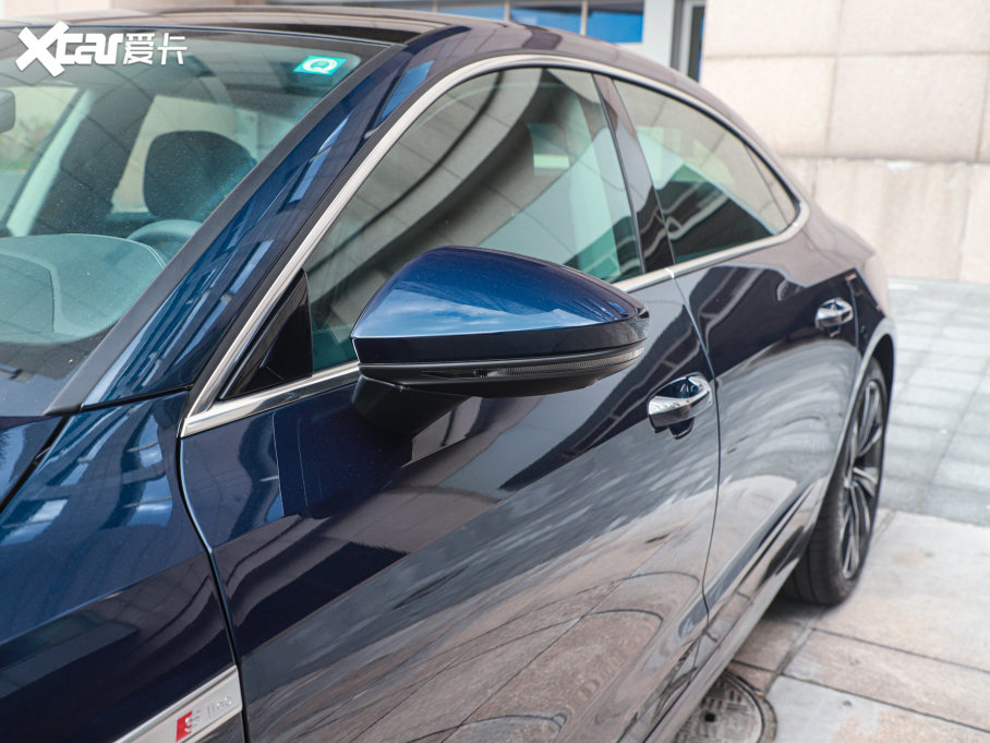 2022��W��A7L 45 TFSI quattro S-line Ҋ�h���������b