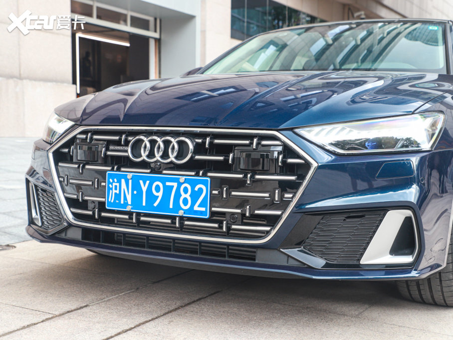 2022��W��A7L 45 TFSI quattro S-line Ҋ�h���������b