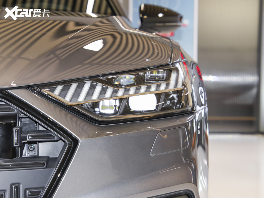 2022��?yu��n)W��A7L 45 TFSI quattro S-line �L(f��ng)�Tʿ