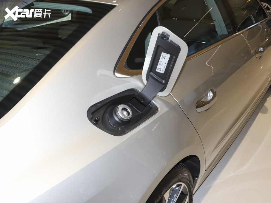 2022��?yu��n)W��A7L 45 TFSI quattro S-line ʥ�Tʿ