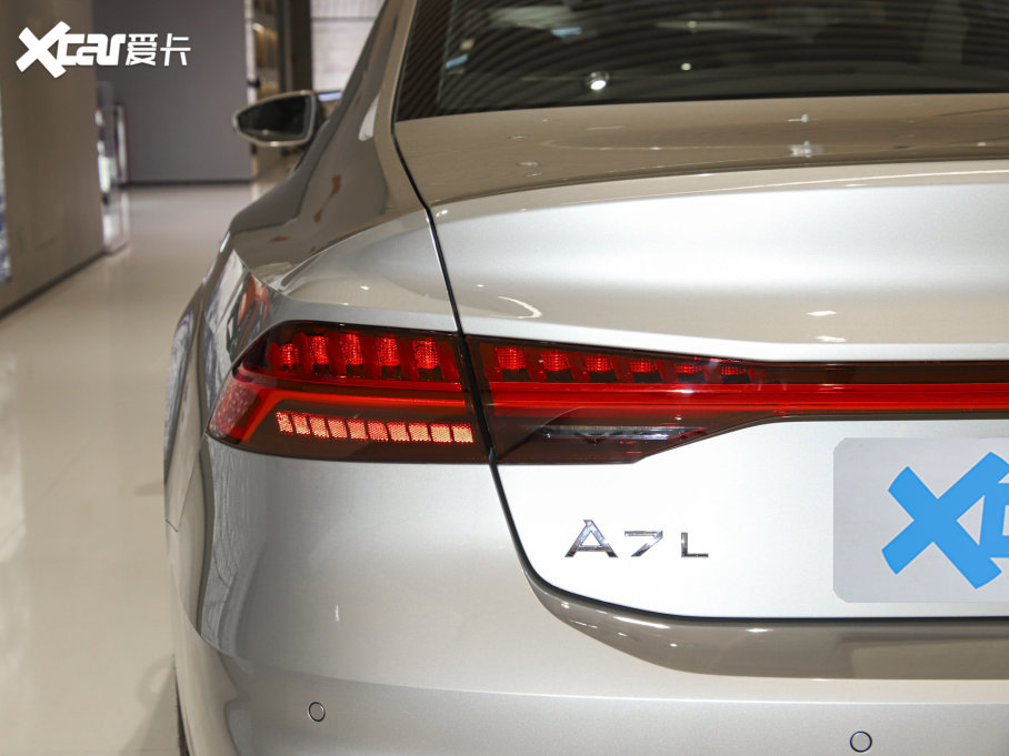 2022��W��A7L 45 TFSI quattro S-line ʥ�Tʿ