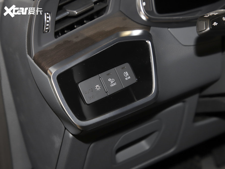 2022��W��A7L 45 TFSI quattro S-line ʥ�Tʿ