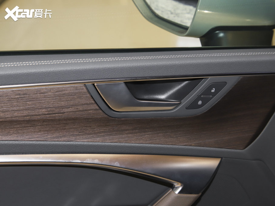 2022��?yu��n)W��A7L 45 TFSI quattro S-line ʥ�Tʿ