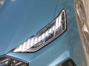 2022��55 TFSI quattro S-line ���а� �������^