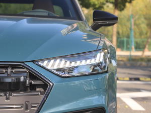 2022��55 TFSI quattro S-line ���а� �������^