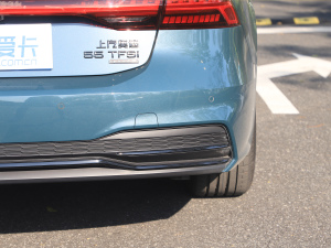 2022��55 TFSI quattro S-line ���а� �������^