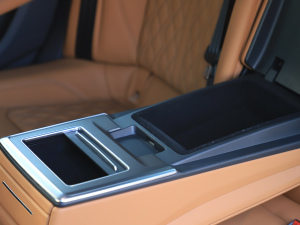 2022��55 TFSI quattro S-line ���а� ���g����