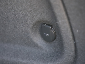 2022��55 TFSI quattro S-line ���а� �п؅^