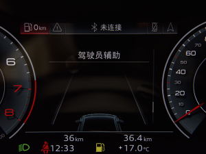 2022��45 TFSI quattro S-line �׷����� �п؅^