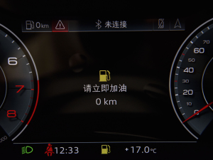 2022��45 TFSI quattro S-line �׷����� �п؅^