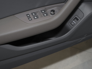 2022��45 TFSI S-line �������������b ǰ�T������g