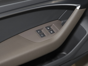 2022��45 TFSI S-line �������������b ����܇�����ƅ^