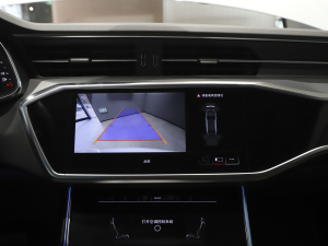 2022��45 TFSI S-line �������������b �п؅^