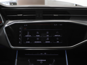 2022��45 TFSI S-line �������������b �п؅^