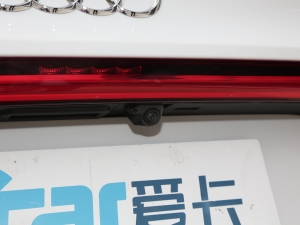 2022��55 TFSI quattro S-line ־�h���������b �������^