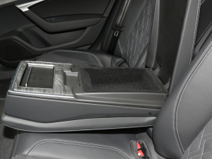 2022��55 TFSI quattro S-line ־�h���������b ���g����