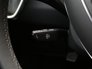 2022��55 TFSI quattro S-line ־�h���������b �п؅^