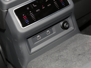 2022��55 TFSI quattro S-line ־�h���������b �п؅^