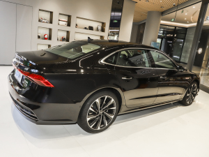 2022��45 TFSI quattro S-line Ҋ�h���������b ���w���^