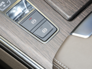 2022��45 TFSI quattro S-line Ҋ�h���������b �п؅^