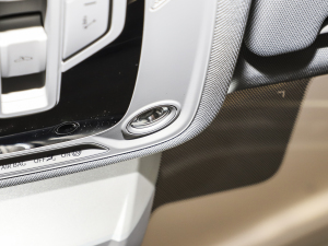 2022��45 TFSI quattro S-line Ҋ�h���������b �п؅^