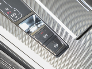 2022��45 TFSI quattro S-line Ҋ�h���׺����b �v܇�Ƅ���