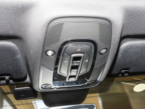 2022��45 TFSI quattro S-line Ҋ�h���׺����b �п؅^