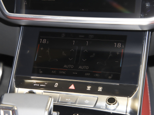 2022��45 TFSI quattro S-line ����ʿ�� ���{�{��