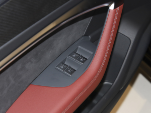 2022��45 TFSI quattro S-line ����ʿ�� ����܇�����ƅ^