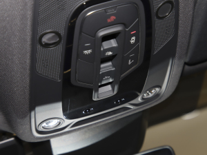 2022��45 TFSI quattro S-line ����ʿ�� �п؅^