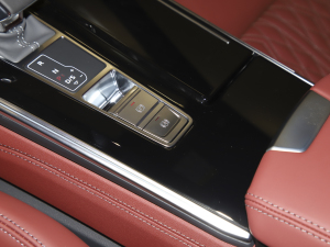 2022��45 TFSI quattro S-line ����ʿ�� �п؅^