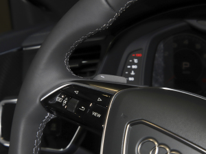 2022��45 TFSI quattro S-line ����ʿ�� �п؅^