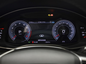 2022��45 TFSI quattro S-line ����ʿ�� �п؅^