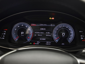 2022��45 TFSI quattro S-line ����ʿ�� �п؅^(q��)