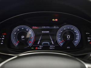 2022��45 TFSI quattro S-line ����ʿ�� �п؅^(q��)