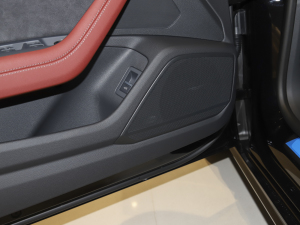 2022��45 TFSI quattro S-line ����ʿ�� �п؅^(q��)