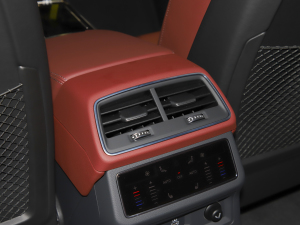 2022��45 TFSI quattro S-line ����ʿ�� �п؅^(q��)