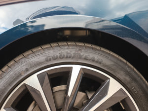 2022��45 TFSI quattro S-line Ҋ�h���������b ݆̥Ʒ��