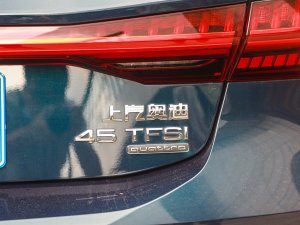 2022��45 TFSI quattro S-line Ҋ�h���������b �������^