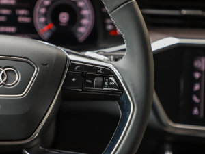 2022��45 TFSI quattro S-line Ҋ�h���������b �п؅^