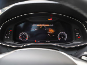 2022��45 TFSI quattro S-line Ҋ�h���������b �п؅^