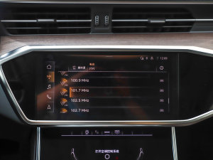 2022��45 TFSI quattro S-line Ҋ�h���������b �п؅^