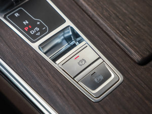 2022��45 TFSI quattro S-line Ҋ�h���������b �п؅^