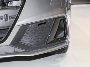 2022��45 TFSI quattro S-line �L�Tʿ �������^