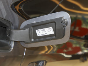 2022��45 TFSI quattro S-line �L�Tʿ �������^